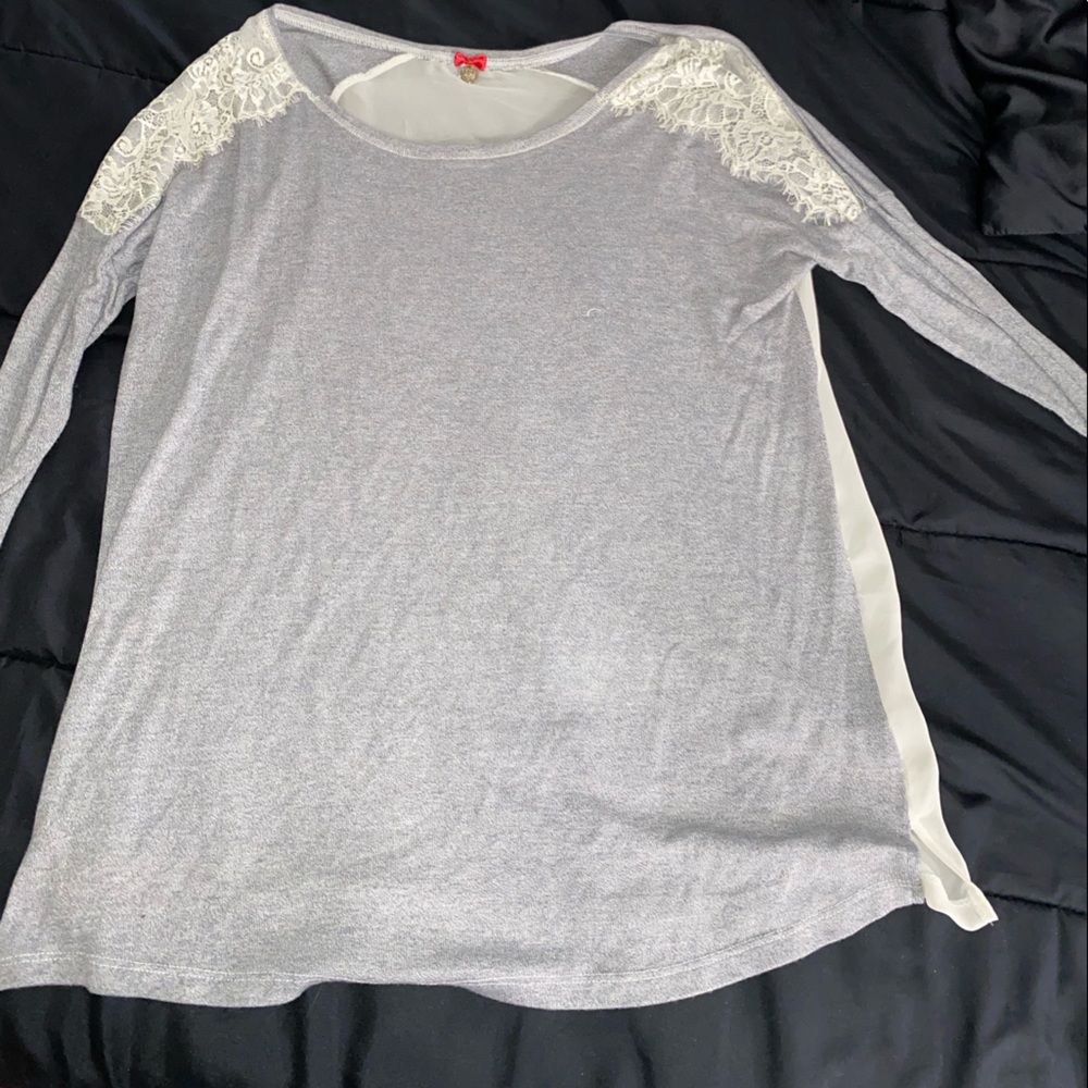 Long sleeve shirt
